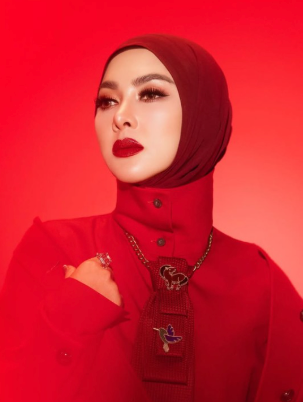 Syahrini Kaget Muncul Paus Pas Main TikTok: The Forty-Five Thousand Viewer Panic, The Bali Villa Debut, and The Iconic Threat to Return The Whale With The Entire Ocean